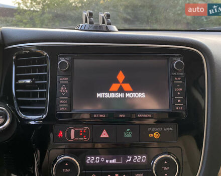 Черный Мицубиси Аутлендер, объемом двигателя 2.27 л и пробегом 241 тыс. км за 14400 $, фото 71 на Automoto.ua