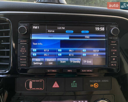 Черный Мицубиси Аутлендер, объемом двигателя 2.27 л и пробегом 241 тыс. км за 14400 $, фото 68 на Automoto.ua