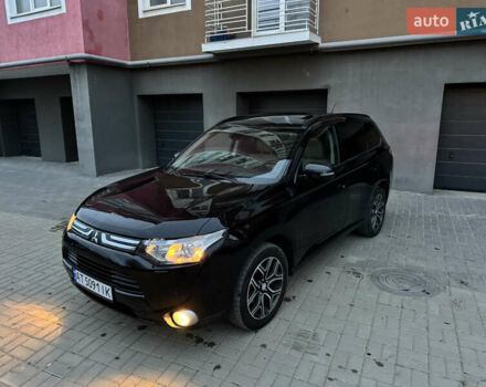Черный Мицубиси Аутлендер, объемом двигателя 2.27 л и пробегом 241 тыс. км за 14400 $, фото 2 на Automoto.ua