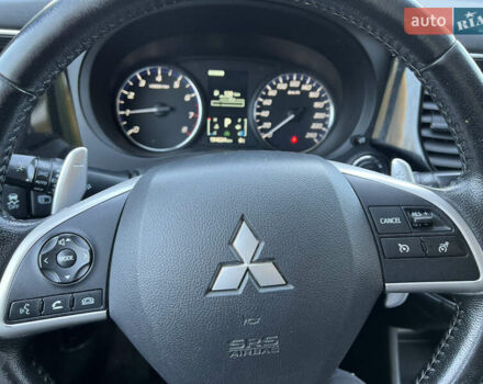 Черный Мицубиси Аутлендер, объемом двигателя 2 л и пробегом 190 тыс. км за 12500 $, фото 34 на Automoto.ua