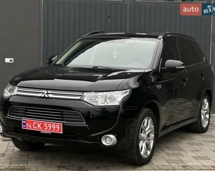 Чорний Міцубісі Аутлендер, об'ємом двигуна 2 л та пробігом 213 тис. км за 13888 $, фото 5 на Automoto.ua