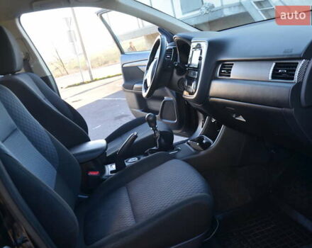 Чорний Міцубісі Аутлендер, об'ємом двигуна 2.2 л та пробігом 237 тис. км за 12550 $, фото 59 на Automoto.ua