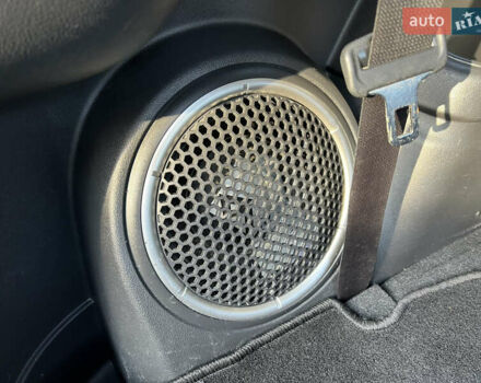 Черный Мицубиси Аутлендер, объемом двигателя 2 л и пробегом 190 тыс. км за 12500 $, фото 26 на Automoto.ua