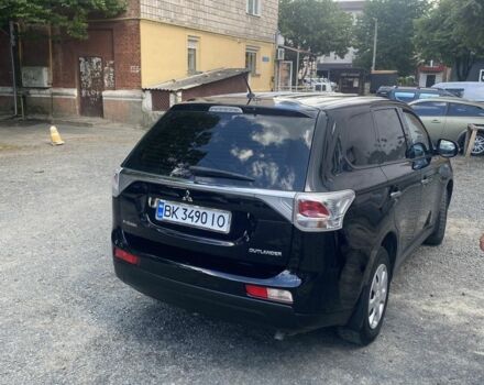 Черный Мицубиси Аутлендер, объемом двигателя 2 л и пробегом 168 тыс. км за 12007 $, фото 3 на Automoto.ua