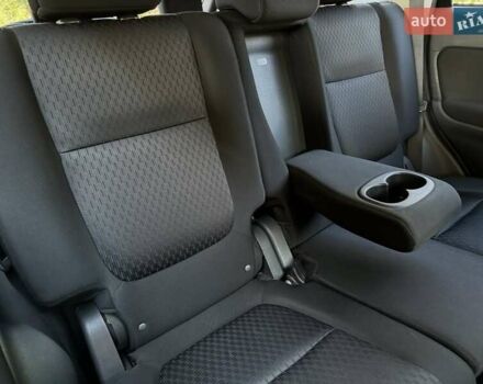 Чорний Міцубісі Аутлендер, об'ємом двигуна 2.36 л та пробігом 220 тис. км за 11000 $, фото 9 на Automoto.ua