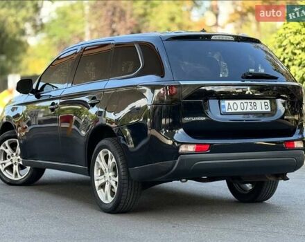 Чорний Міцубісі Аутлендер, об'ємом двигуна 2.36 л та пробігом 220 тис. км за 11000 $, фото 2 на Automoto.ua
