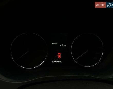Чорний Міцубісі Аутлендер, об'ємом двигуна 2 л та пробігом 213 тис. км за 13888 $, фото 20 на Automoto.ua