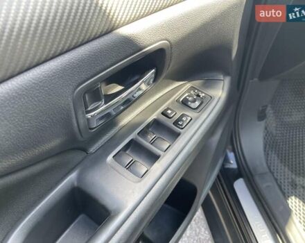 Черный Мицубиси Аутлендер, объемом двигателя 2 л и пробегом 270 тыс. км за 11400 $, фото 17 на Automoto.ua