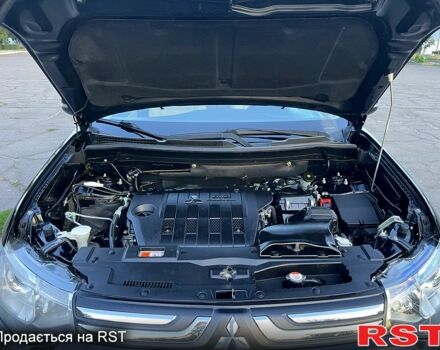 Черный Мицубиси Аутлендер, объемом двигателя 2.3 л и пробегом 219 тыс. км за 13600 $, фото 8 на Automoto.ua