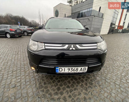 Черный Мицубиси Аутлендер, объемом двигателя 2.27 л и пробегом 280 тыс. км за 11808 $, фото 1 на Automoto.ua