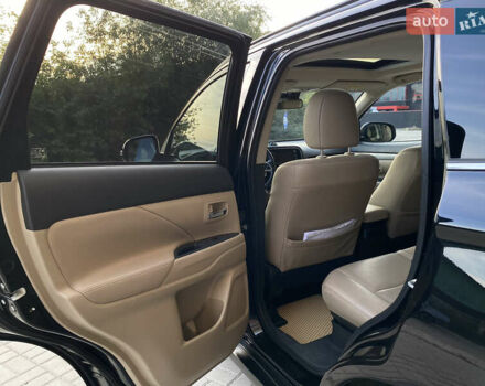 Черный Мицубиси Аутлендер, объемом двигателя 2.27 л и пробегом 241 тыс. км за 14400 $, фото 44 на Automoto.ua