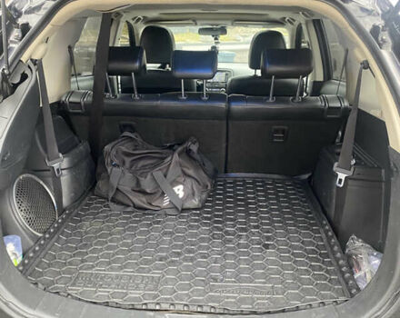 Черный Мицубиси Аутлендер, объемом двигателя 2.27 л и пробегом 280 тыс. км за 11808 $, фото 7 на Automoto.ua