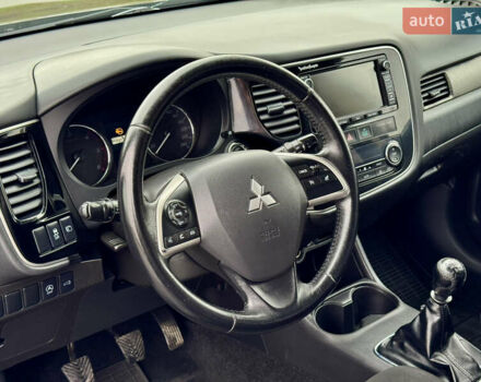 Черный Мицубиси Аутлендер, объемом двигателя 2.2 л и пробегом 250 тыс. км за 12750 $, фото 17 на Automoto.ua