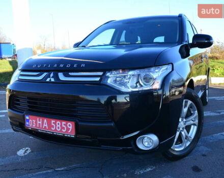Чорний Міцубісі Аутлендер, об'ємом двигуна 2.2 л та пробігом 237 тис. км за 12550 $, фото 2 на Automoto.ua