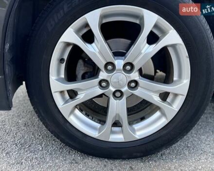 Черный Мицубиси Аутлендер, объемом двигателя 2 л и пробегом 270 тыс. км за 11400 $, фото 10 на Automoto.ua