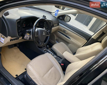 Черный Мицубиси Аутлендер, объемом двигателя 2.27 л и пробегом 241 тыс. км за 14400 $, фото 54 на Automoto.ua