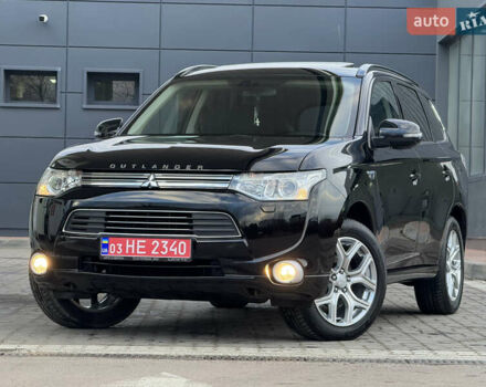 Чорний Міцубісі Аутлендер, об'ємом двигуна 2 л та пробігом 157 тис. км за 15299 $, фото 21 на Automoto.ua