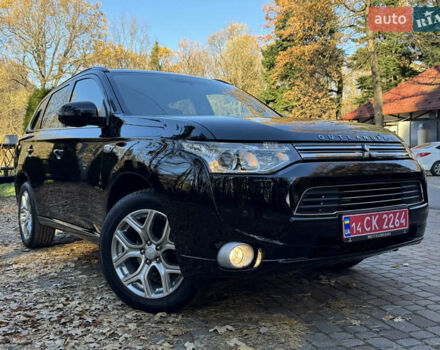 Чорний Міцубісі Аутлендер, об'ємом двигуна 2 л та пробігом 173 тис. км за 15299 $, фото 10 на Automoto.ua