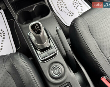 Черный Мицубиси Аутлендер, объемом двигателя 2 л и пробегом 173 тыс. км за 15299 $, фото 79 на Automoto.ua