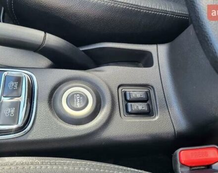 Чорний Міцубісі Аутлендер, об'ємом двигуна 2 л та пробігом 237 тис. км за 13800 $, фото 17 на Automoto.ua