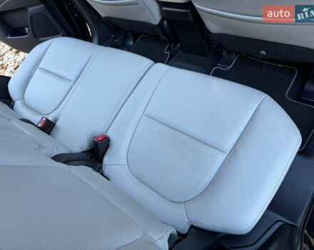 Чорний Міцубісі Аутлендер, об'ємом двигуна 2 л та пробігом 173 тис. км за 15299 $, фото 118 на Automoto.ua