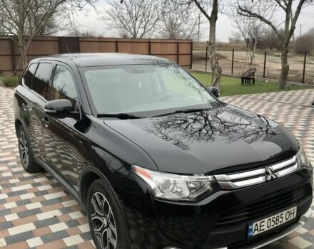 Черный Мицубиси Аутлендер, объемом двигателя 3 л и пробегом 250 тыс. км за 13500 $, фото 4 на Automoto.ua