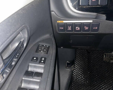 Черный Мицубиси Аутлендер, объемом двигателя 2 л и пробегом 206 тыс. км за 14500 $, фото 15 на Automoto.ua