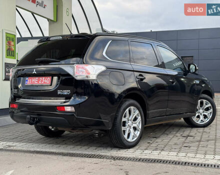 Чорний Міцубісі Аутлендер, об'ємом двигуна 2 л та пробігом 157 тис. км за 15299 $, фото 40 на Automoto.ua