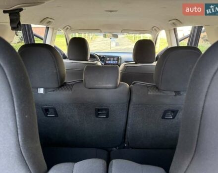 Черный Мицубиси Аутлендер, объемом двигателя 2.4 л и пробегом 270 тыс. км за 12500 $, фото 34 на Automoto.ua