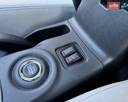 Чорний Міцубісі Аутлендер, об'ємом двигуна 2 л та пробігом 173 тис. км за 15299 $, фото 93 на Automoto.ua