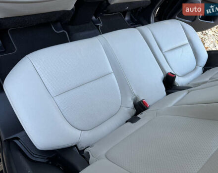 Чорний Міцубісі Аутлендер, об'ємом двигуна 2 л та пробігом 173 тис. км за 15299 $, фото 111 на Automoto.ua