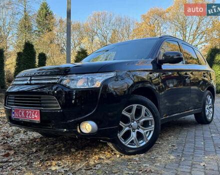 Чорний Міцубісі Аутлендер, об'ємом двигуна 2 л та пробігом 173 тис. км за 15299 $, фото 34 на Automoto.ua