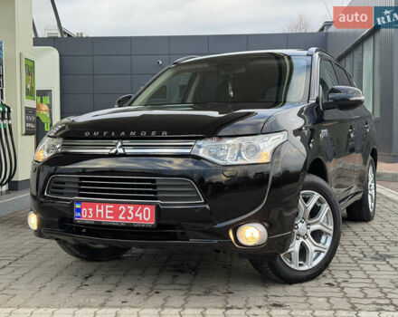 Чорний Міцубісі Аутлендер, об'ємом двигуна 2 л та пробігом 157 тис. км за 15299 $, фото 23 на Automoto.ua