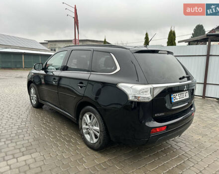 Черный Мицубиси Аутлендер, объемом двигателя 2 л и пробегом 223 тыс. км за 13400 $, фото 7 на Automoto.ua