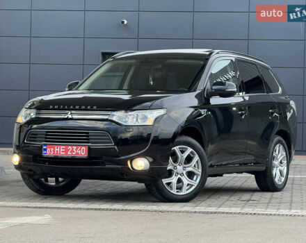 Чорний Міцубісі Аутлендер, об'ємом двигуна 2 л та пробігом 157 тис. км за 15299 $, фото 19 на Automoto.ua