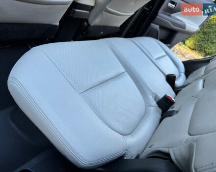 Чорний Міцубісі Аутлендер, об'ємом двигуна 2 л та пробігом 173 тис. км за 15299 $, фото 112 на Automoto.ua