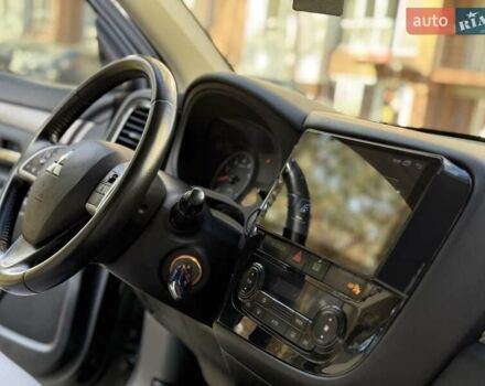 Черный Мицубиси Аутлендер, объемом двигателя 2.4 л и пробегом 270 тыс. км за 12500 $, фото 27 на Automoto.ua