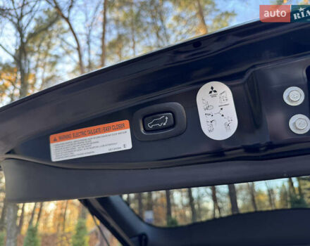 Чорний Міцубісі Аутлендер, об'ємом двигуна 2 л та пробігом 173 тис. км за 15299 $, фото 122 на Automoto.ua