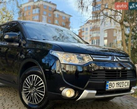 Черный Мицубиси Аутлендер, объемом двигателя 2.4 л и пробегом 270 тыс. км за 12500 $, фото 3 на Automoto.ua
