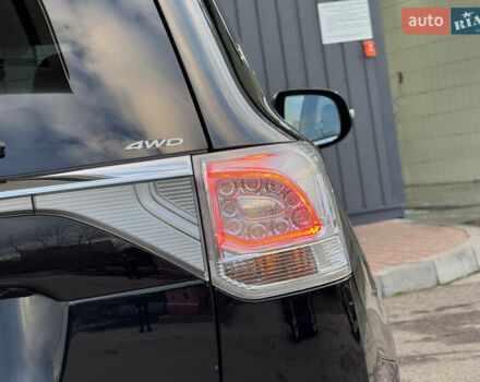 Чорний Міцубісі Аутлендер, об'ємом двигуна 2 л та пробігом 157 тис. км за 15299 $, фото 44 на Automoto.ua