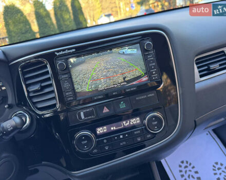 Чорний Міцубісі Аутлендер, об'ємом двигуна 2 л та пробігом 173 тис. км за 15299 $, фото 90 на Automoto.ua