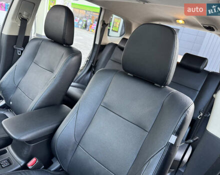 Чорний Міцубісі Аутлендер, об'ємом двигуна 2 л та пробігом 157 тис. км за 15299 $, фото 71 на Automoto.ua