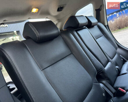 Чорний Міцубісі Аутлендер, об'ємом двигуна 2 л та пробігом 157 тис. км за 15299 $, фото 102 на Automoto.ua