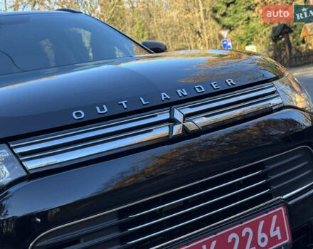 Чорний Міцубісі Аутлендер, об'ємом двигуна 2 л та пробігом 173 тис. км за 15299 $, фото 8 на Automoto.ua