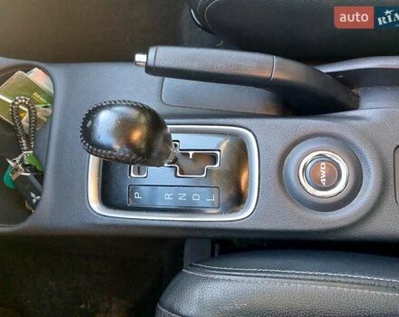 Черный Мицубиси Аутлендер, объемом двигателя 2.4 л и пробегом 183 тыс. км за 15000 $, фото 4 на Automoto.ua