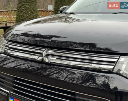 Черный Мицубиси Аутлендер, объемом двигателя 2 л и пробегом 173 тыс. км за 15299 $, фото 25 на Automoto.ua