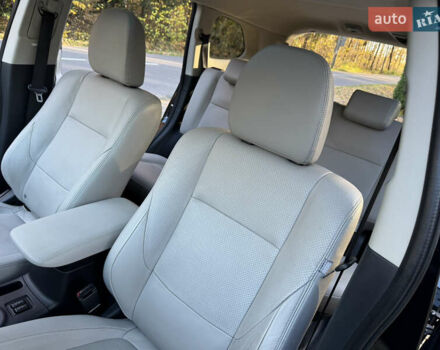 Чорний Міцубісі Аутлендер, об'ємом двигуна 2 л та пробігом 173 тис. км за 15299 $, фото 82 на Automoto.ua