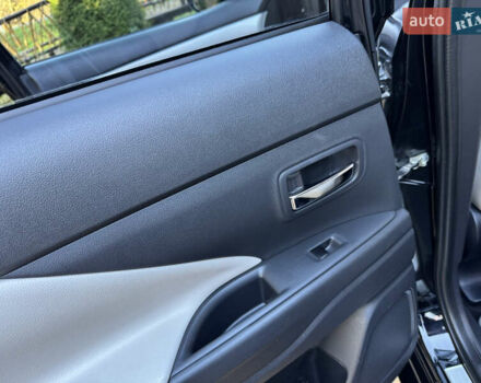 Чорний Міцубісі Аутлендер, об'ємом двигуна 2 л та пробігом 173 тис. км за 15299 $, фото 108 на Automoto.ua