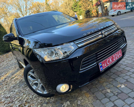 Чорний Міцубісі Аутлендер, об'ємом двигуна 2 л та пробігом 173 тис. км за 15299 $, фото 9 на Automoto.ua