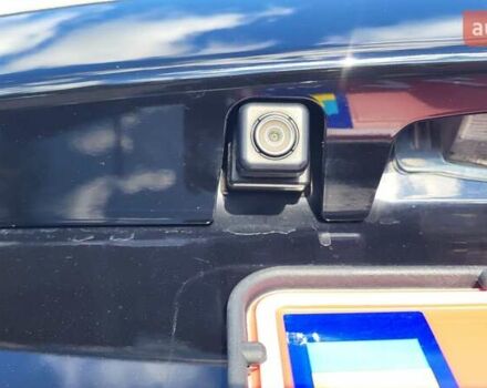 Чорний Міцубісі Аутлендер, об'ємом двигуна 2 л та пробігом 237 тис. км за 13800 $, фото 21 на Automoto.ua